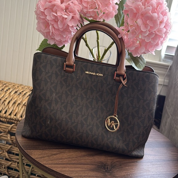MK Savannah Large Signature Logo Satchel - Picture 2 of 7